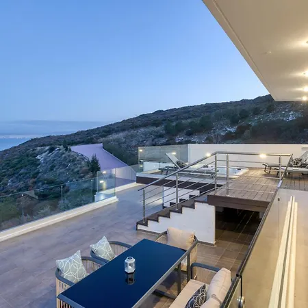 Deep Blue Luxury Theseus - Private Jacuzzi - Sea View Villa Ligaria (Crete)