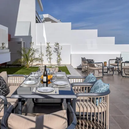 Deep Blue Luxury Theseus - Private Jacuzzi - Sea View Villa *